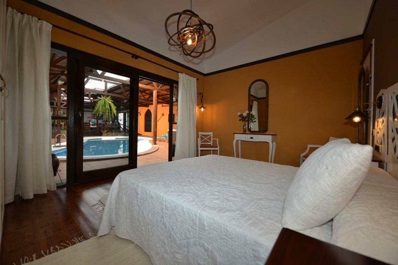 Villa Spa Las Tinajas Triquivijate Ngoại thất bức ảnh