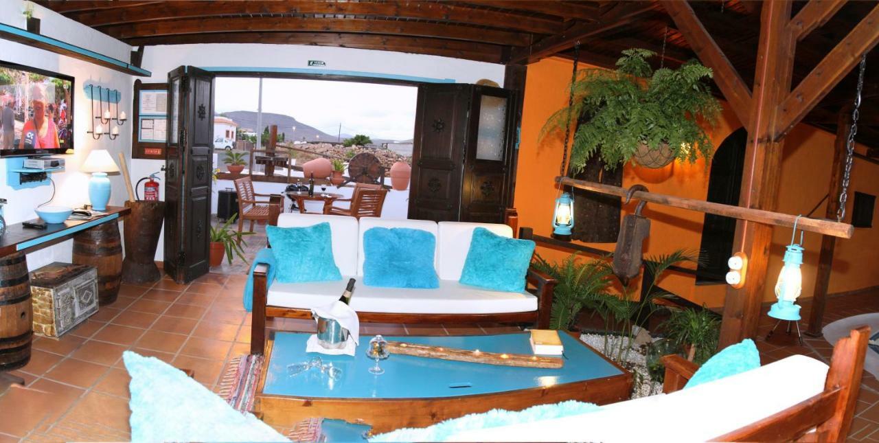 Villa Spa Las Tinajas Triquivijate Ngoại thất bức ảnh