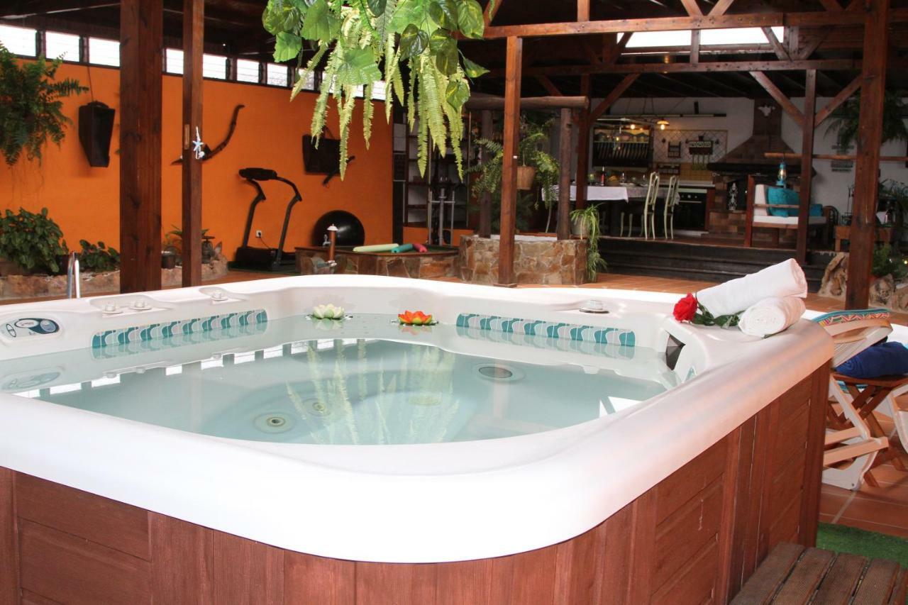 Villa Spa Las Tinajas Triquivijate Ngoại thất bức ảnh